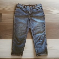 Duluth Trading Jeans Womens 10 Daily Stretch Denim Capris Blue Mid Rise Med Wash