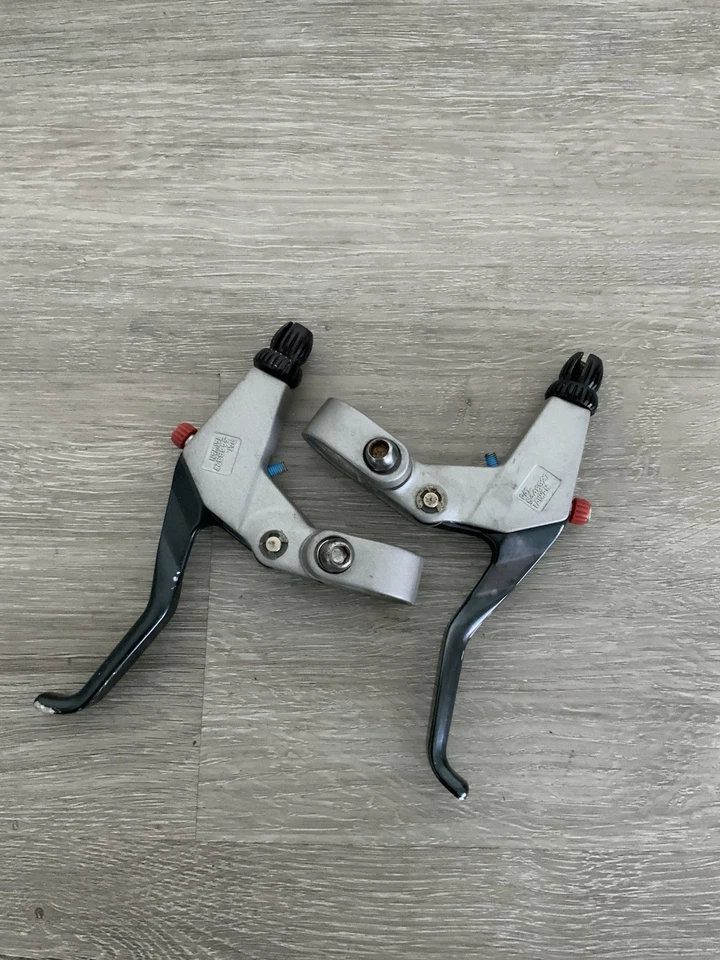 JUEGO DE 5 PALANCAS DE FRENO ÁVID SPEED DIAL DE (2) ABRAZADERA 22,2 MM GRIS Foto 4 de 4