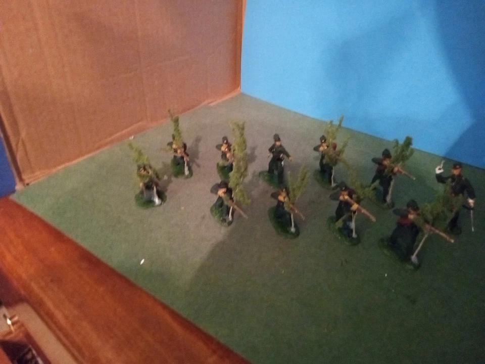 Civil War 1/32  Berdans Sharpshooters Union With Trees Plastic Painted... - Image 3 of 4