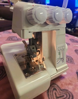  Singer Tiny Serger TS380A Portable Overlock Sewing Machine Motor Tested Machine