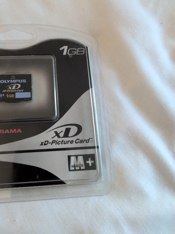 1GB OLYMPUS XD MEMORY CARD 1 GB TYPE M+ FUJIFILM OLYMPUS CAMERAS NEW/SEALED - Image 4 of 4