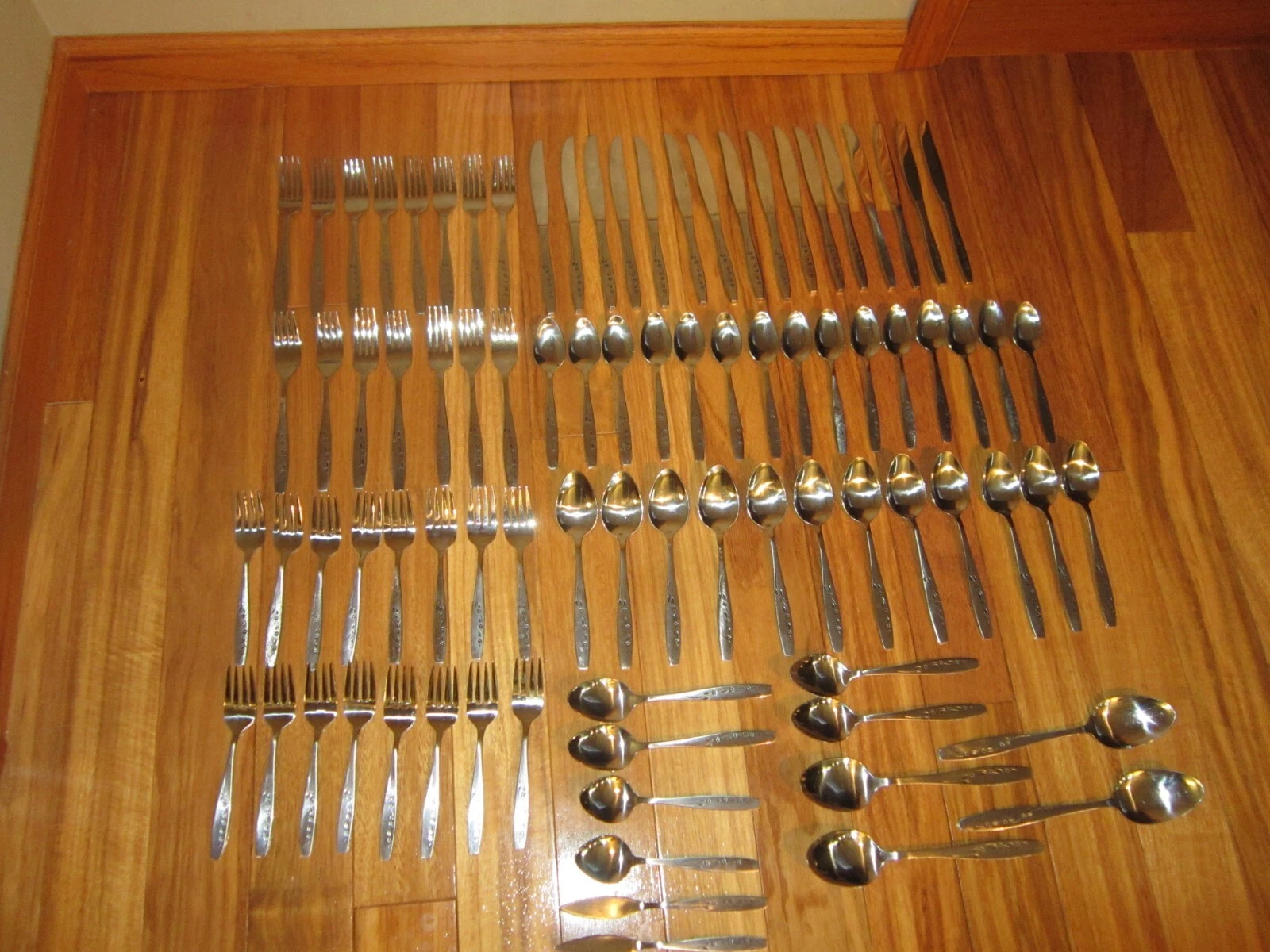88 Pcs Oneida Northland Stainless Triana Flatware glossy #T29