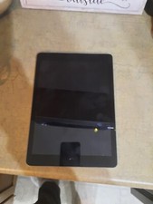 Buy Apple iPad (5th Generation) A1822 32 GB, Wi-Fi, 9.7 in - Space