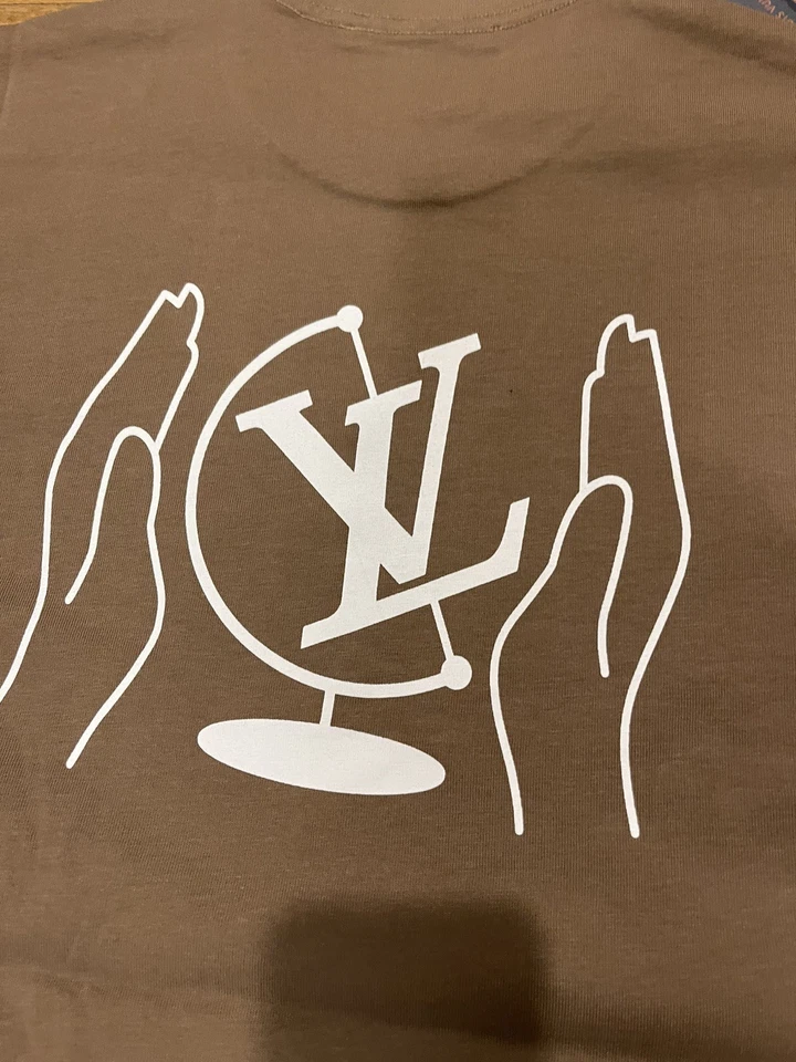 路易威登男式短袖棕色定制 T 恤 - XL — 第 3/4 张图片