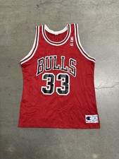 Vintage 90 s Chicago Bulls Scottie Pippen 33 Champion NBA Jersey Men s Large