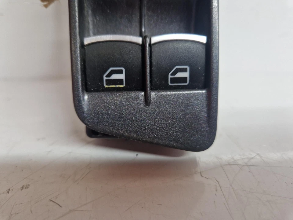 INTERRUPTOR DE VENTANA ELÉCTRICO VOLKSWAGEN TIGUAN 2013 5 PUERTAS FAMILIAR Foto 4 de 4