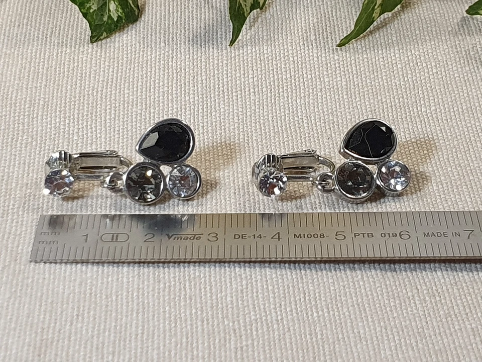 Vintage Ohrschmuck, 1970er, Ohrclips, silberfarben-schwarz, Strasssteine, Retro - Bild 3 von 3