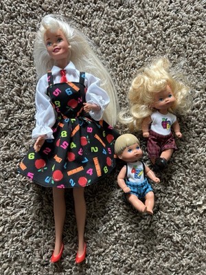 Vintage Teacher Barbie Doll Set w/ Students Children Mattel 1995 Lot 