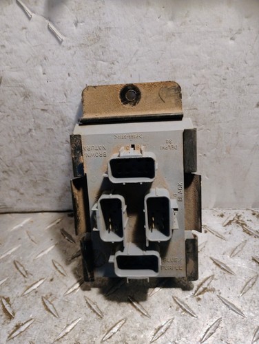2012 silverado Trailer Control Circuit Board GMC ID# PA66GF14 - Picture 7 of 8