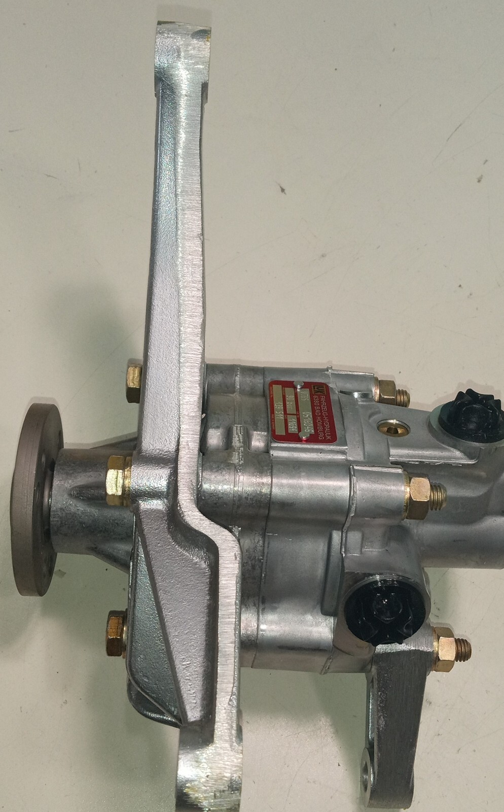 Ferrari Mondial Steering Hydraulic Pump_139511_Coupe_Cabrio_With Brackets_OE