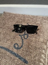 Feisedy sunglasses women black with case