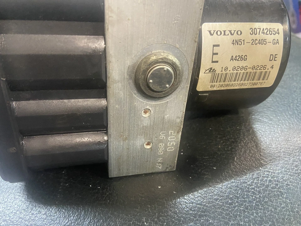 沃尔沃 C70 ABS 泵 2.5L 涡轮汽油 M 系列 30742654 08/06-12/13 — 第 4/4 张图片