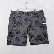 Travis Mathew Shorts Mens 40 Gray Floral Geometric Golf Performance