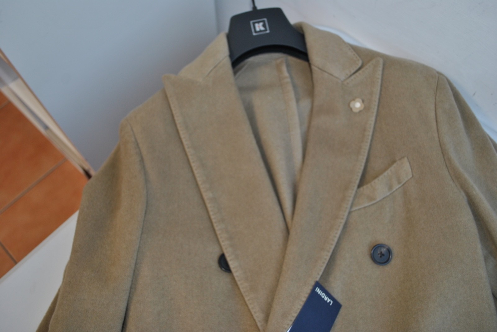 LARDINI TAILORING PURE CASHMERE COAT SIZE 50 1560.00 POSTER. LAR-088N