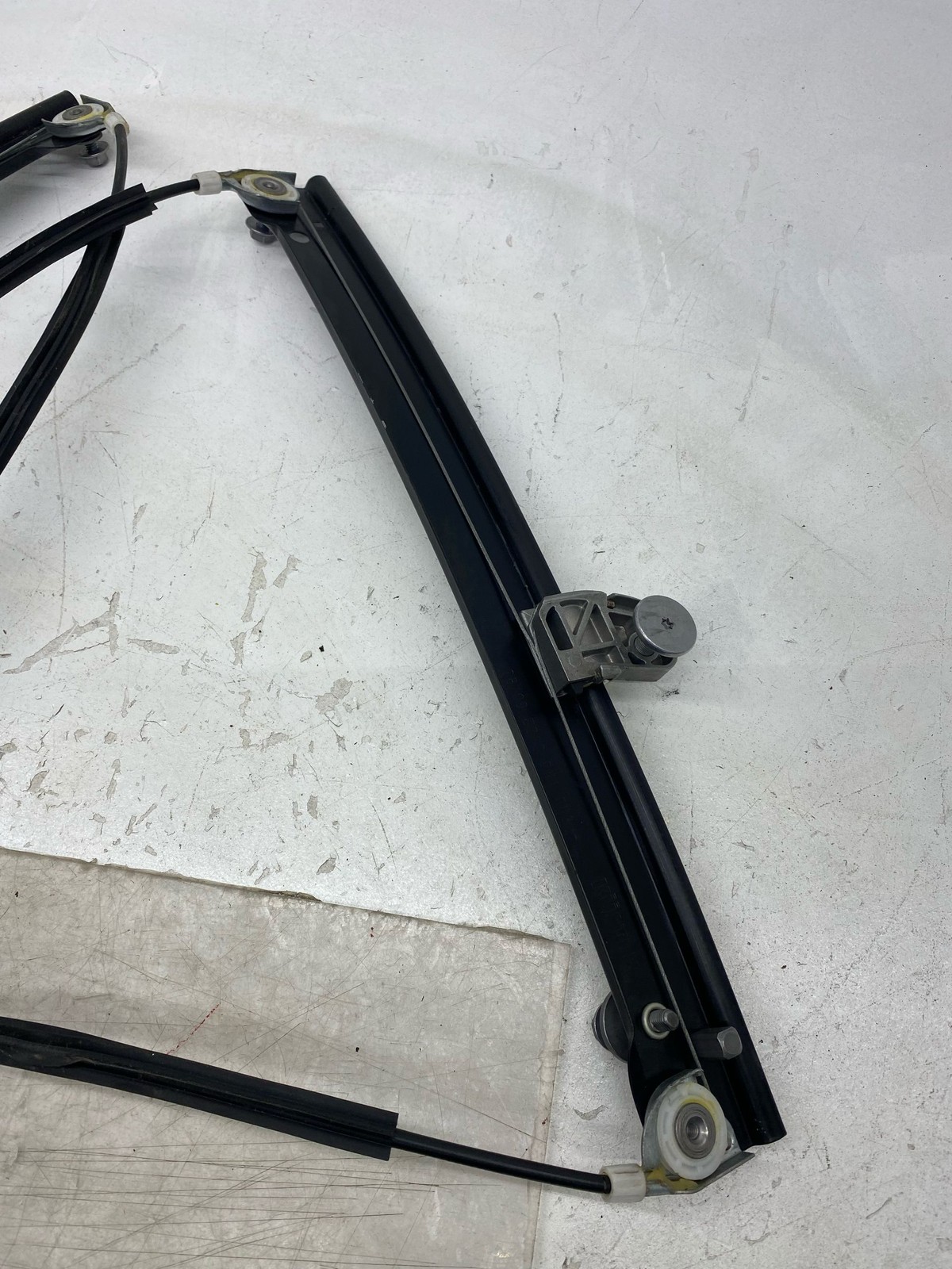 2010-2020 BENTLEY MULSANNE OEM FRONT RIGHT DOOR WINDOW REGULATOR RAILS W/MOTOR