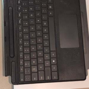 Microsoft Slim Black Detachable Keyboard with Built-In Touchpad for Tablet