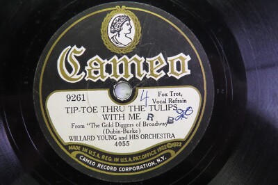 Willard Young & Orch. - CAMEO 9261 - Tip-Toe Thru the Tulips With Me