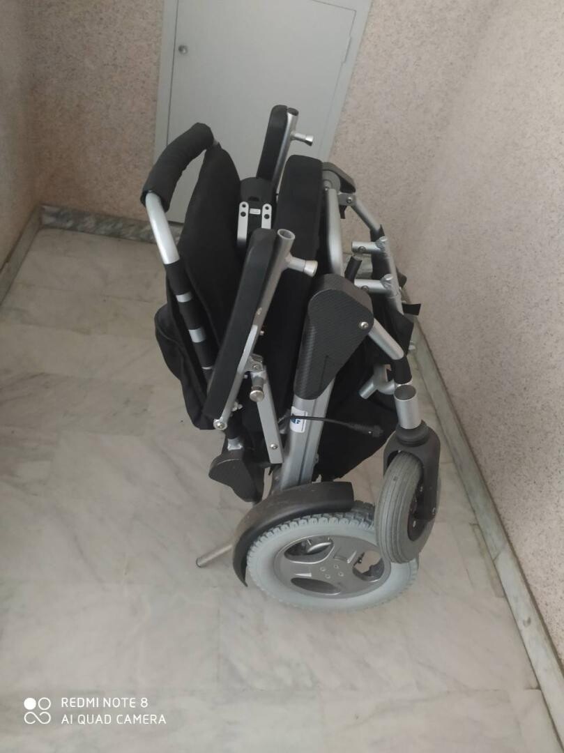 Fauteuil Roulant électrique Pliant Ergo 9 L Compact - Pliable, Léger, Max 150 Kg - Neuf