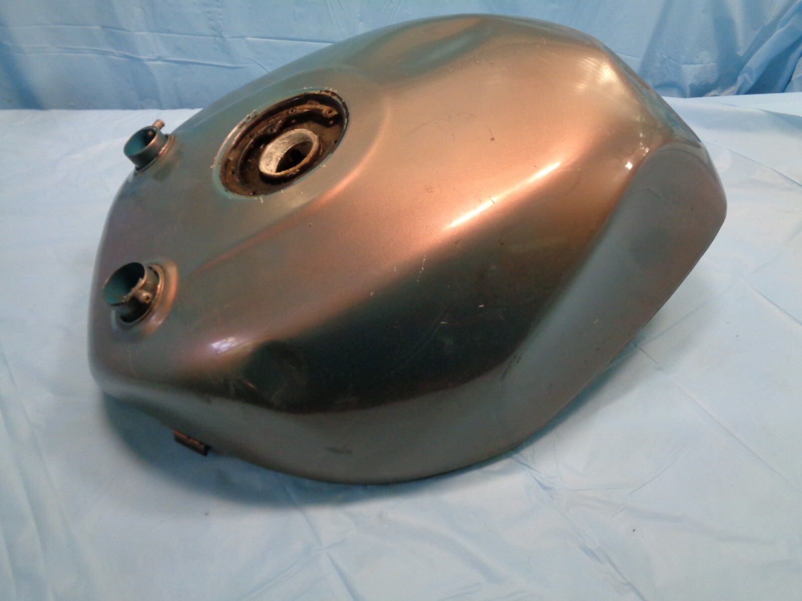 1989 Kawasaki ZX7 Ninja gas fuel tank (DENTS) zx7r 89 90 eBay