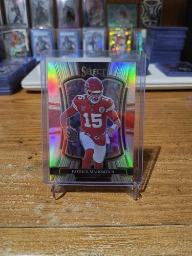 2025 Panini Select Patrick Mahomes II Premier Level Silver Prizm