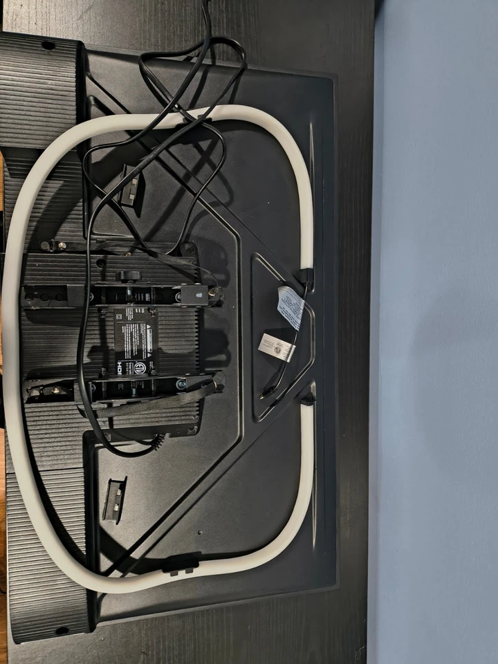 TCL 32" 1080p HDR LED Smart TV - Black w/ Govee Dreamview G1S - Image 2 of 3