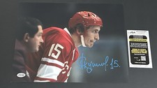 ALEXANDER YAKUSHEV On BENCH 1972 SUMMIT SERIES Russia vs Canada SIGNED 11x14 JSA
