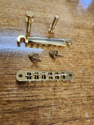 Gibson USA Nashville Tune-O-Matic Guitar Bridge And Tailpiece Gold API