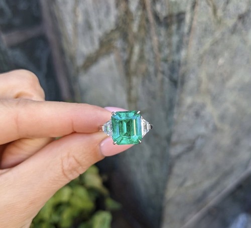 5CT Creado en Laboratorio Esmeralda & Trapezoidal Diamante Boda Anillo Fino 14kt - 第 2/2 張圖片