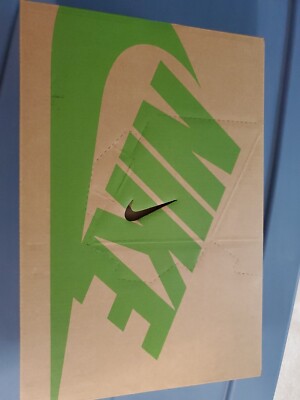 New In Box Nike Air Force 1  display picture 1