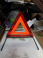 Emergency warning triangle complies with European standards 