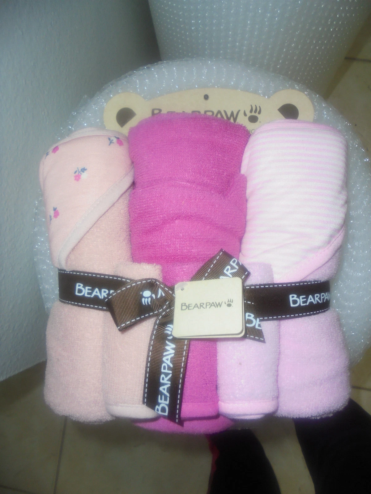 Bear Paw NWT Multi Color Girls 3 Hooded Towels + 3 Washcloths