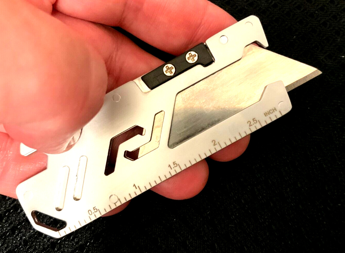 EDC Keychain + BOX CUTTER + Utility Multi/Tool Knife + 5 SK5