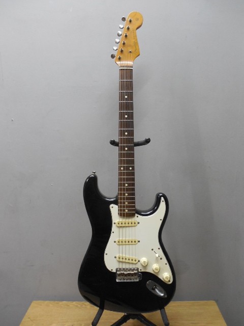 Electric Guitar Fender Japan Stratocaster Black 1993-1994 S