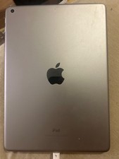 iPad 6th generation Silver 32gb wifi FOR PARTS ONLY. Working screen almost mint