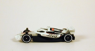 Hot Wheels F1 MoneyGram Haas F1 Team No Package