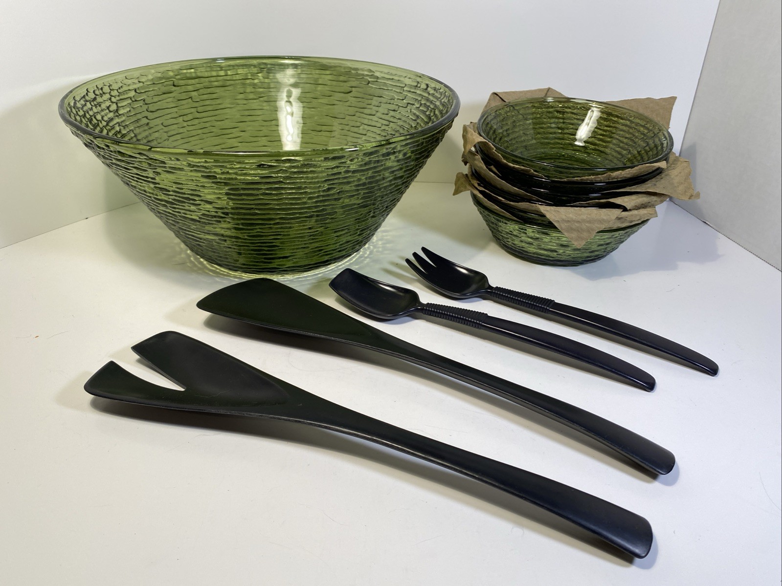 VTG Anchor Hocking Soreno Avocado Green Glass Salad Set with Utensils Rare Mid Century MCM