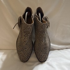 Lucky Brand Felisie boho fringe suede Ankle Booties Leopard Print New T-0002