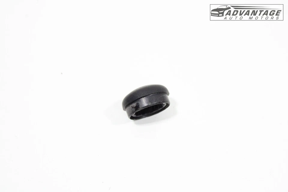 2015-2018 AUDI Q3 QUATTRO 8U FRONT WINDSHIELD WIPER WASHER ARM COVER CAP OEM - Image 3 of 4