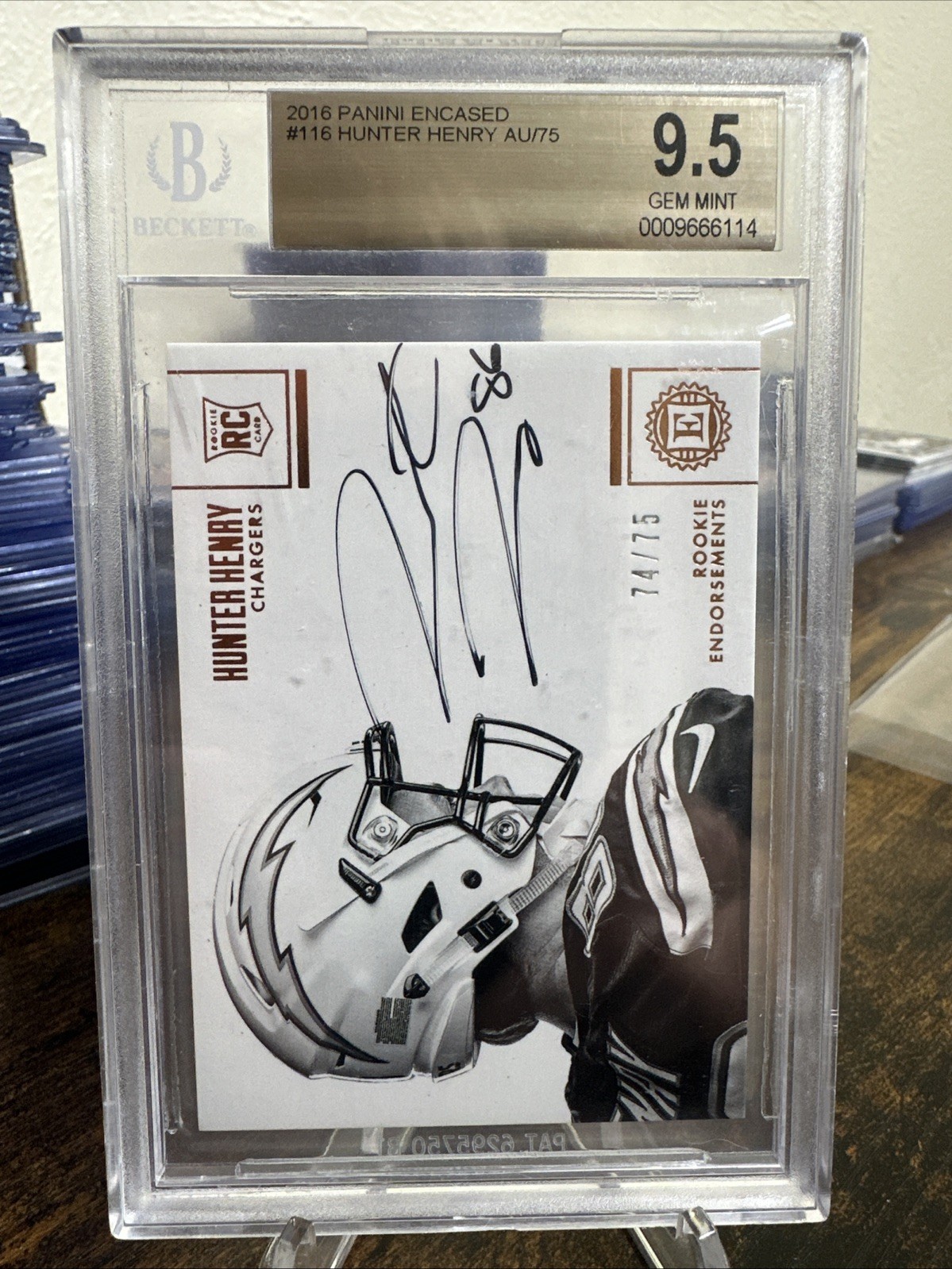 Hunter Henry Panini Encased Cap Patch Autographs #HH Silver