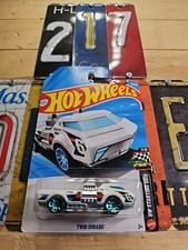 Hot Wheels Twin Dorado White 100/250