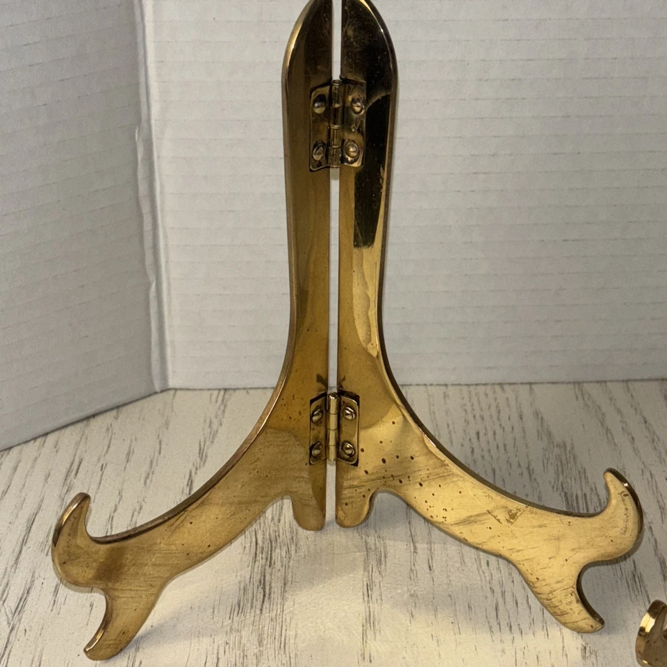 Vintage Brass Easels Set Of 2 Folding Display 6 3/4" And 5" - Image 4 of 4