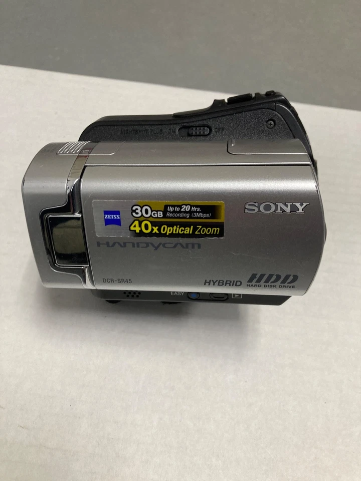 Sony DCR-SR45 30 GB Camcorder - Black/Silver - Image 2 of 4