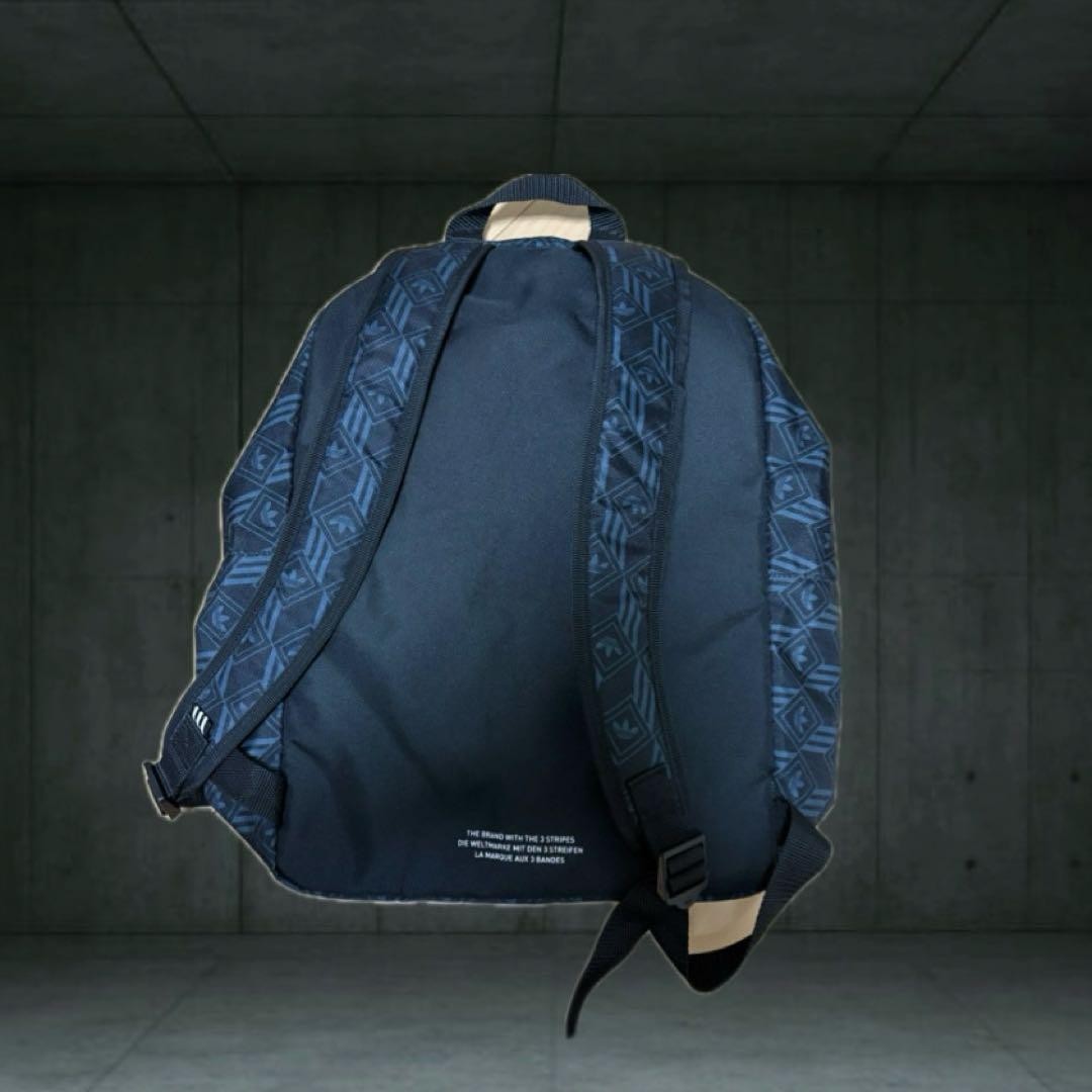 adidas original backpack geometric pattern Japan - image 2