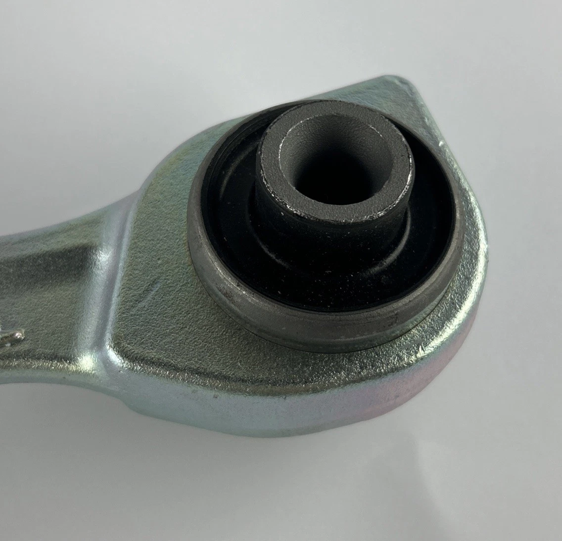 Brazo de control inferior delantero derecho G-93218477 foto 4