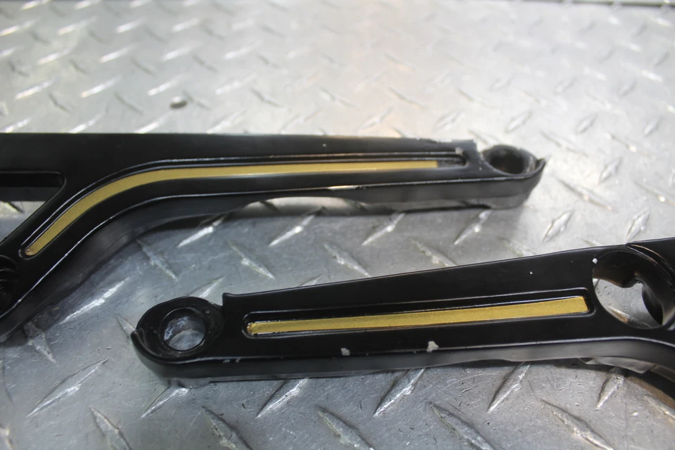1981 YAMAHA XJ650L MIDNIGHT MAXIM CONJUNTO DE PINOS TRASEIROS COM SUPORTES 4W5-27442-00-00 - Imagem 4 de 4