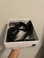 W Black High Heels Fashion Nova Size 10 (Brand New)