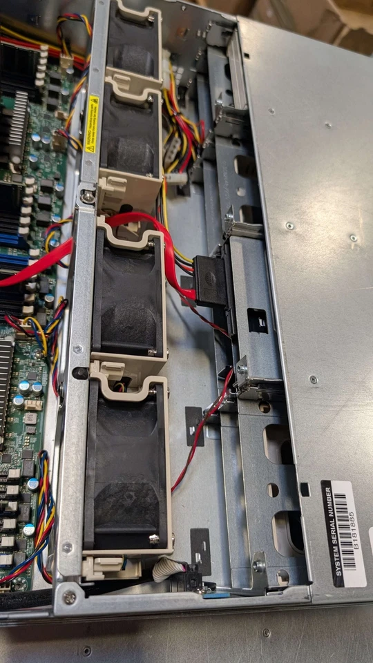 Supermicro 2U X10DRU-i 2x E5-2680 v3 2.5ghz 128gb Ram 480gb SSD 2x GPU *LEER* Foto 4 de 4