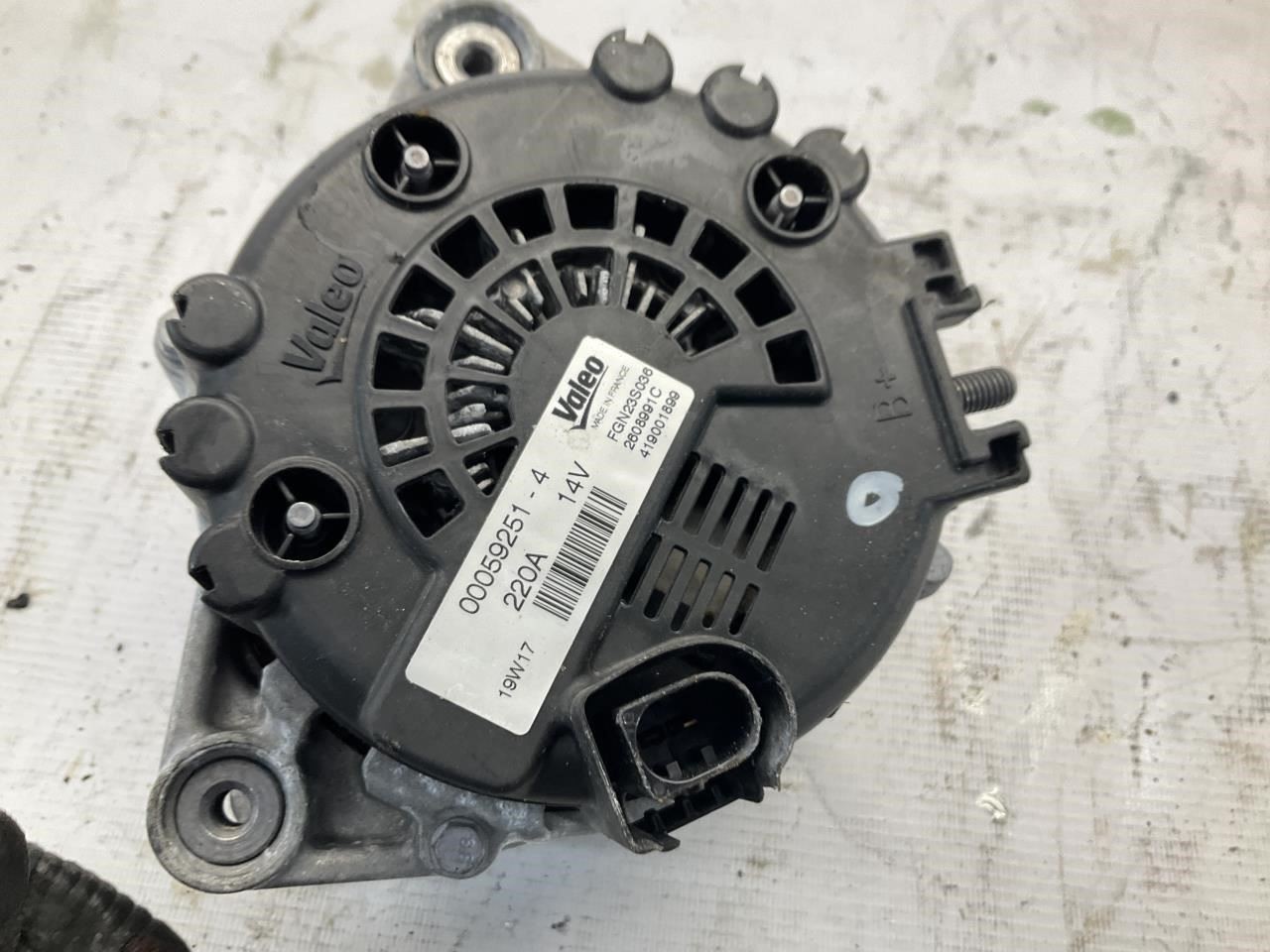 15-24 McLaren 570 GT / S / 650 / 720S 220A 14V Alternator Generator Charging T