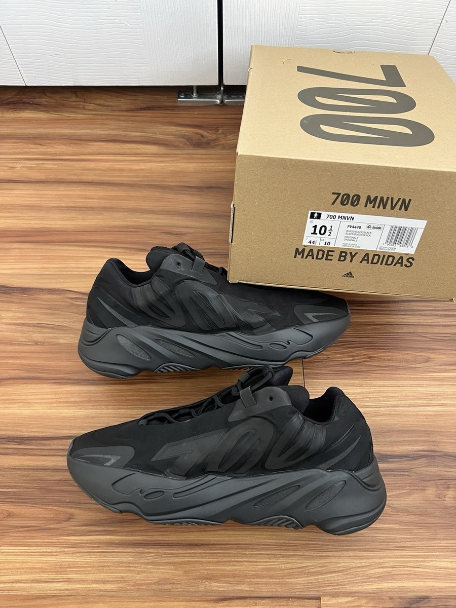 YEEZY BOOST 750 “TRIPLE BLACK” (missing insoles!) s-l400.jpg main image 4