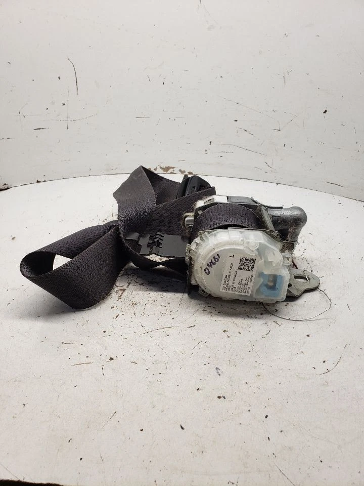 Seat Belt Front Bucket Driver Retractor Fits 07-08 ACADIA 1359534 - Image 2 of 4